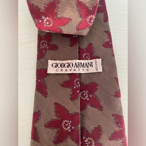 Armani tie - Picture 5 of 6